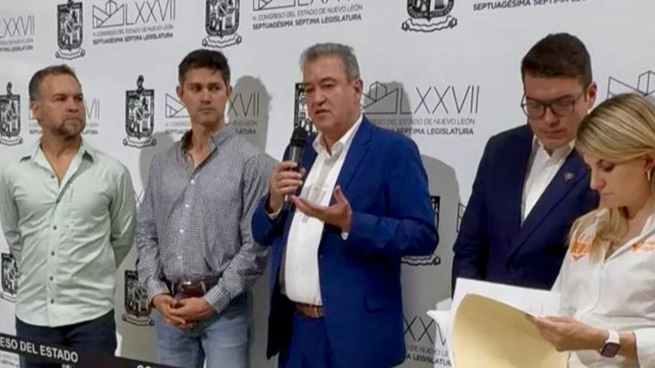 Presentan iniciativa para transporte escolar obligatorio