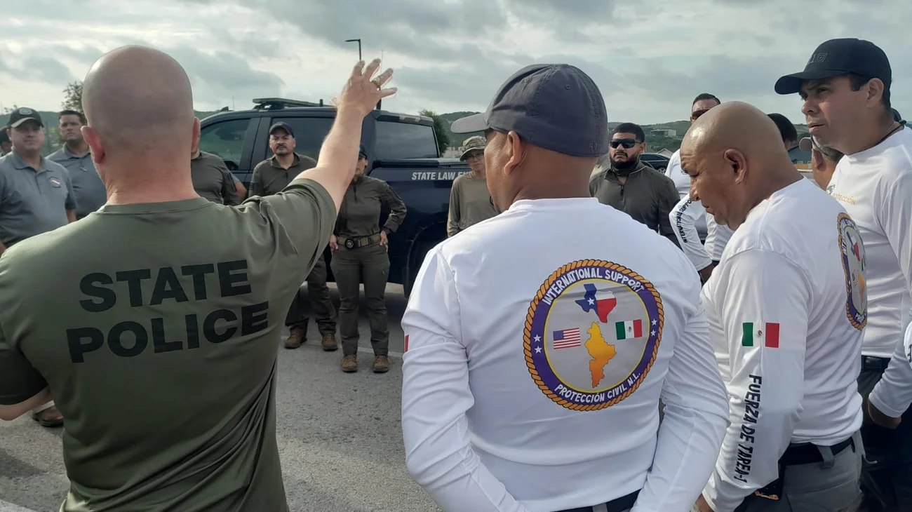 Inician rescatistas de NL acciones en Texas con búsqueda en río