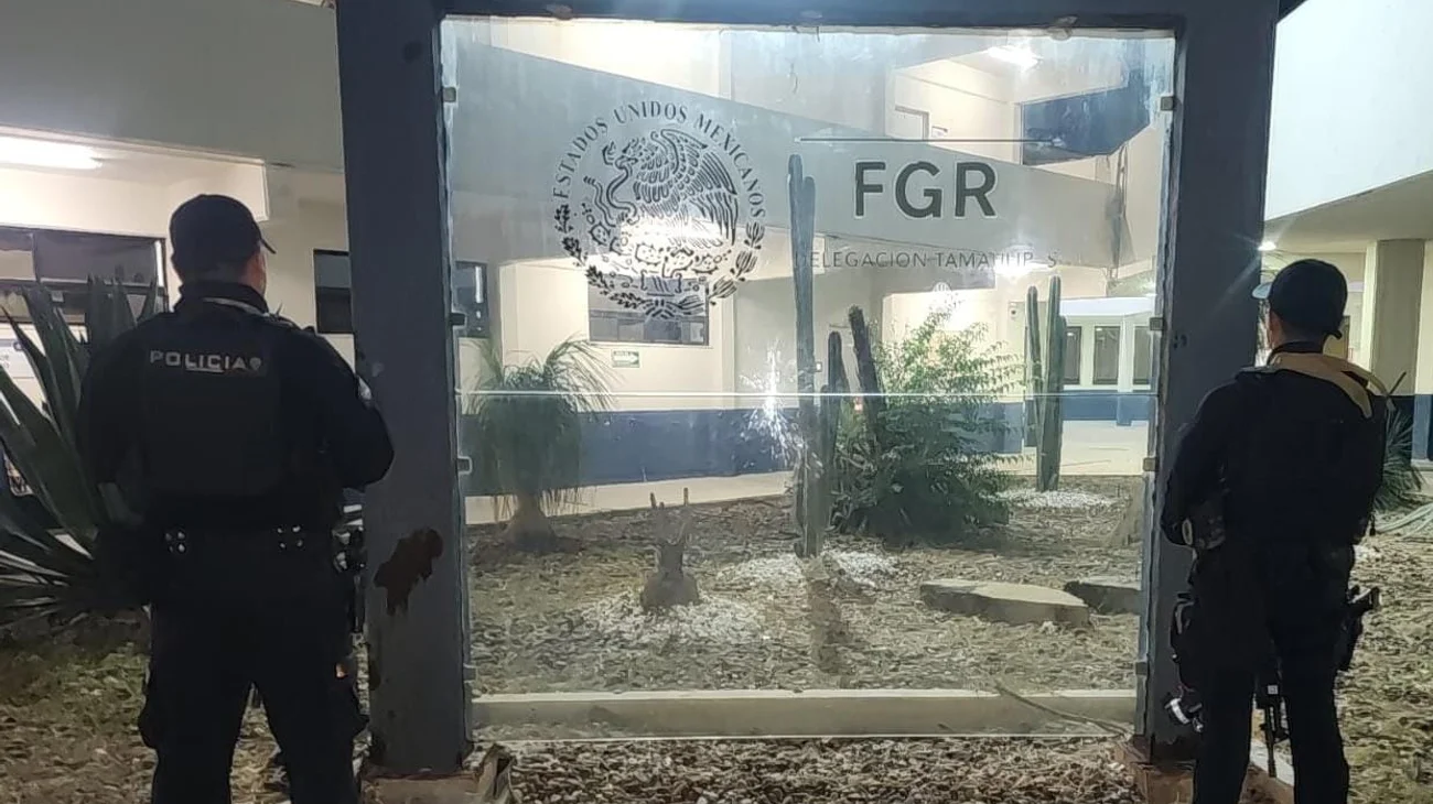 Asegura Guardia Estatal armas y vehículo robado en el extranjero