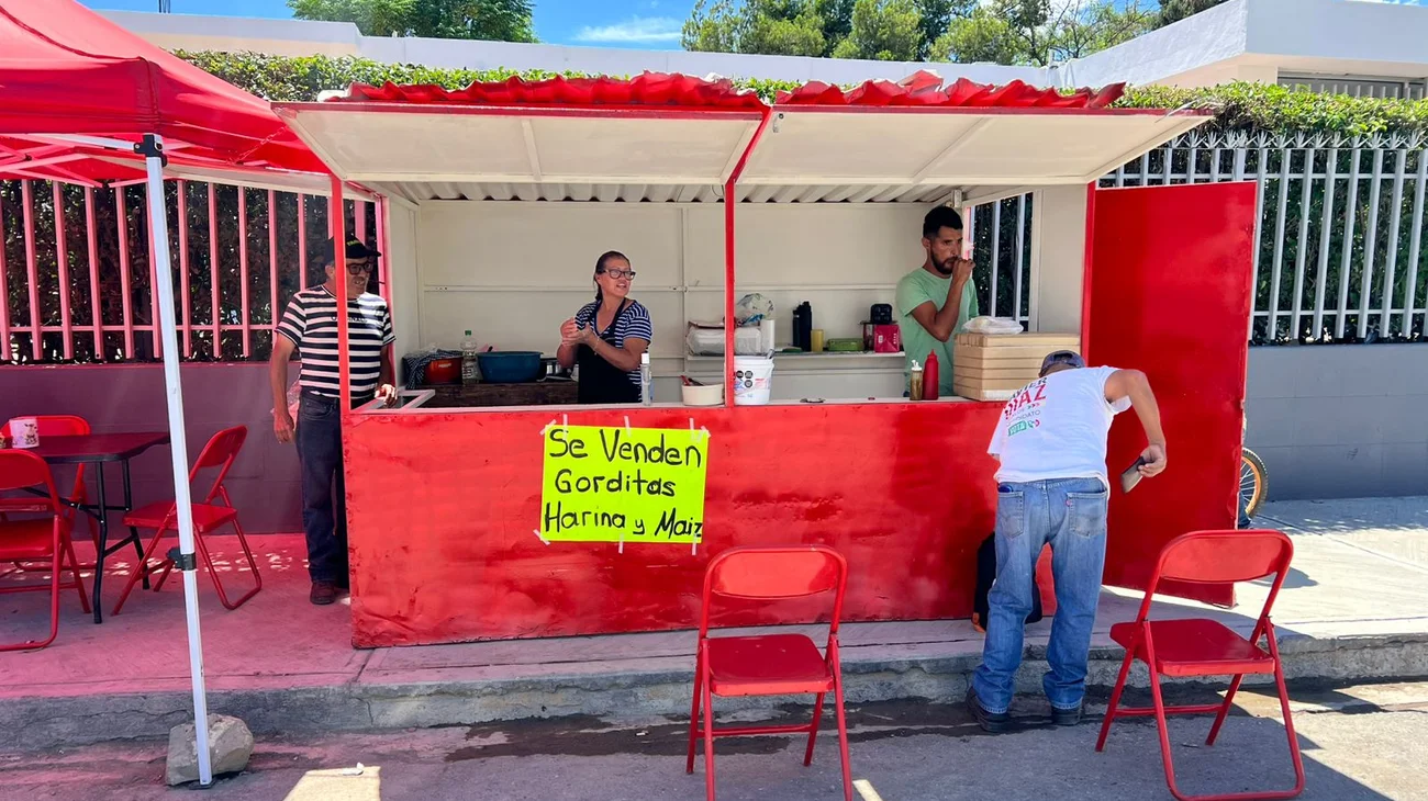 Regresan las gorditas de la Cruz Roja tras fuertes lluvias