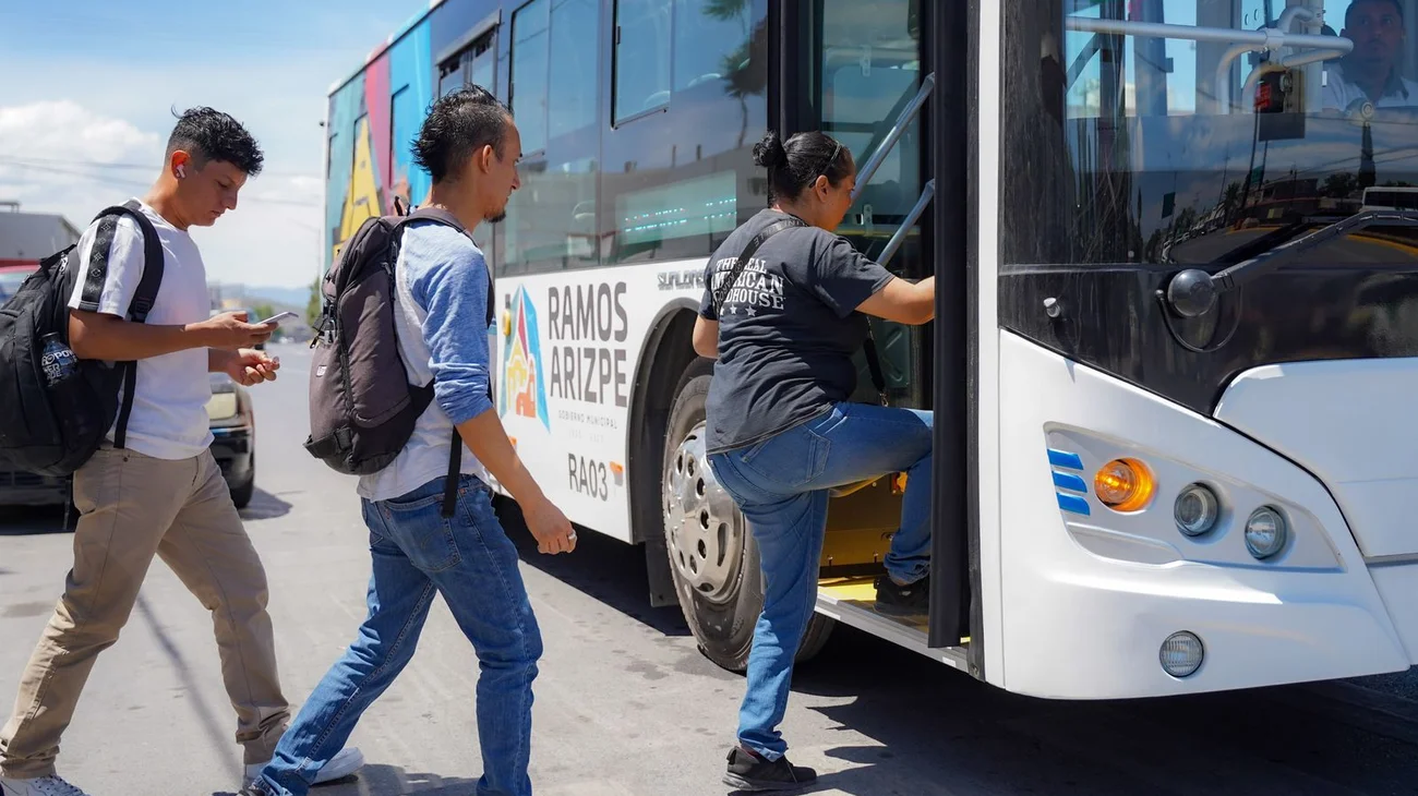 Reconocen ahorro con Ruta Estudiantil gratuita en Ramos Arizpe