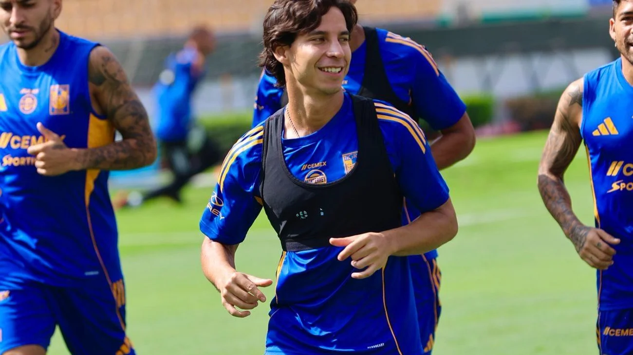 Whats_App_Image_2025_08_08_at_12_48_19_AM_77b4aff909