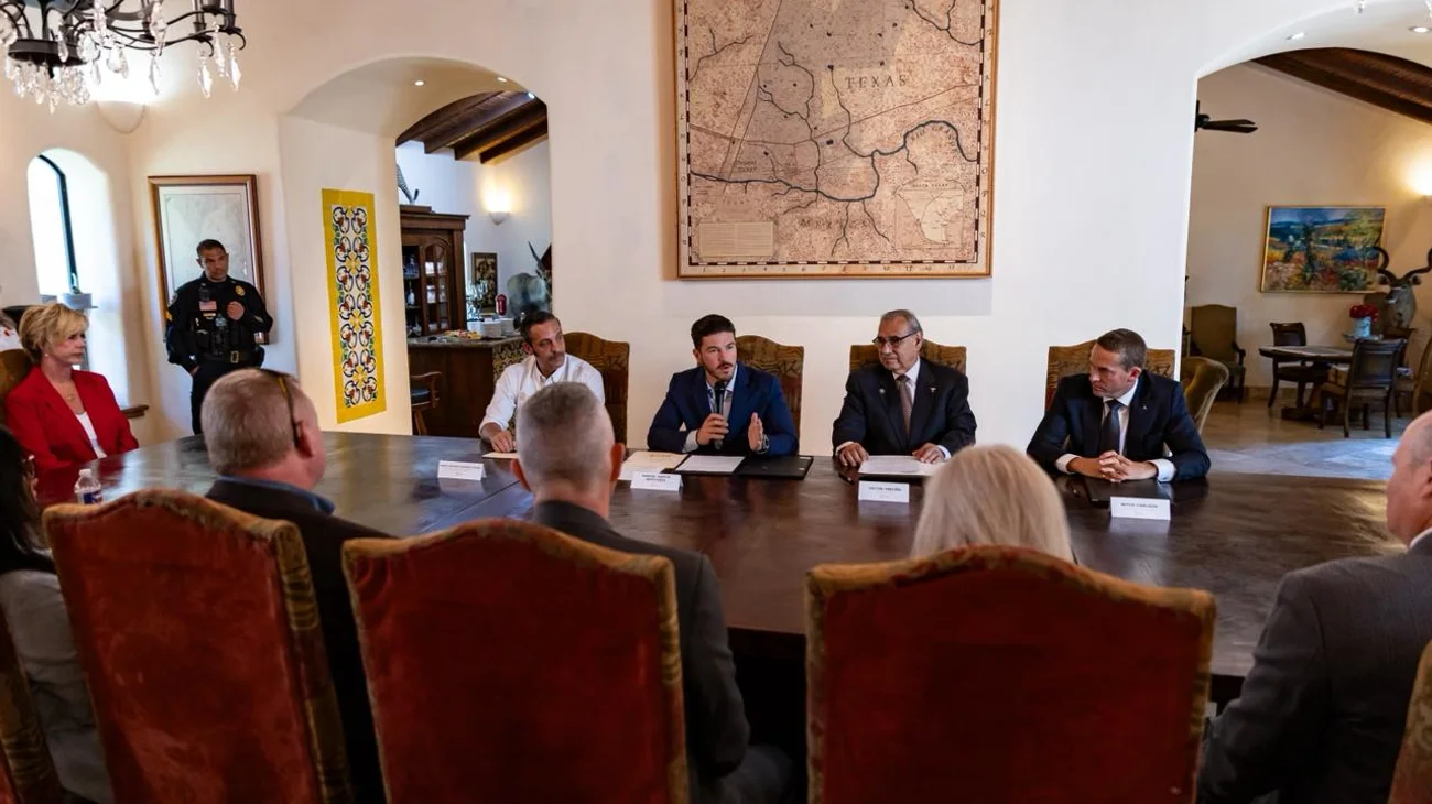 Anuncian viaducto e inversión cuantiosa en corredor NL-Laredo, Tx