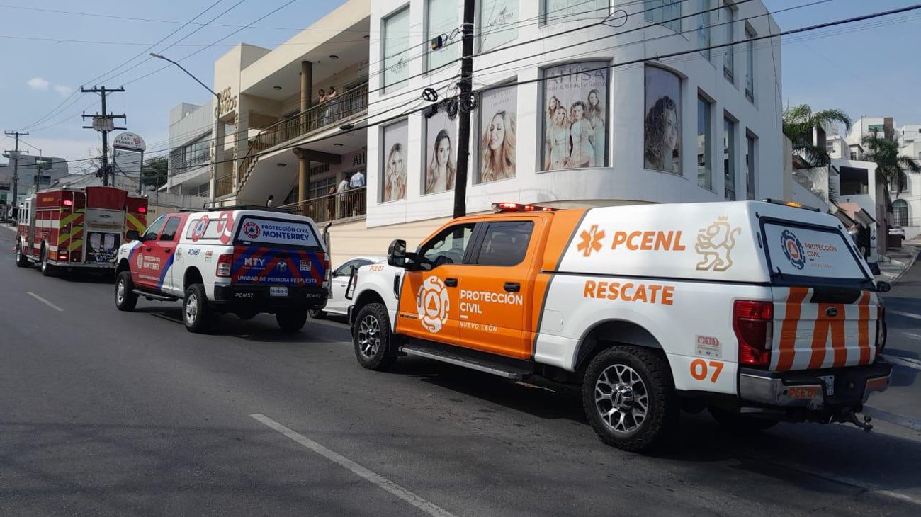 Evacuan salón de belleza por conato de incendio