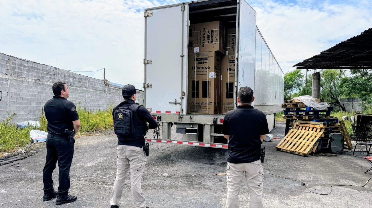 Hallan 84 refrigeradores robados en Escobedo 