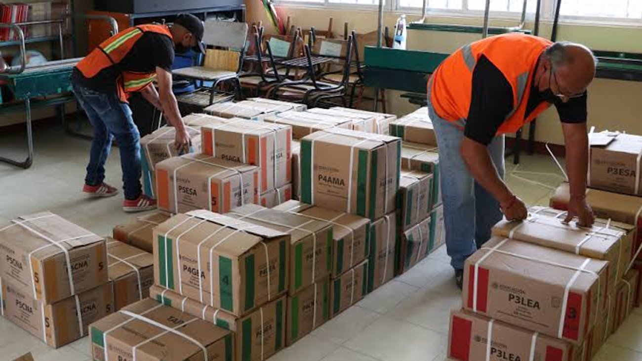 Listas escuelas de Saltillo para la entrega de libros de texto