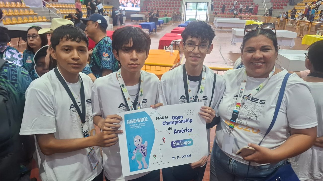 Alumnos de Saltillo competirán por México en concurso de robótica