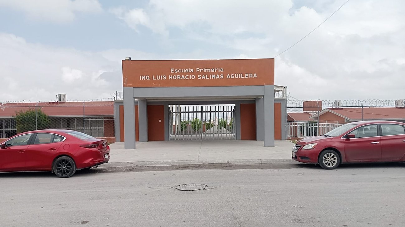 Padres denuncian irregularidades en primaria de Saltillo