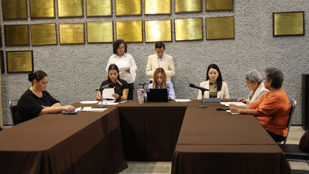 Aprueba Congreso crear medalla de cultura 'Mauricio Fernández'