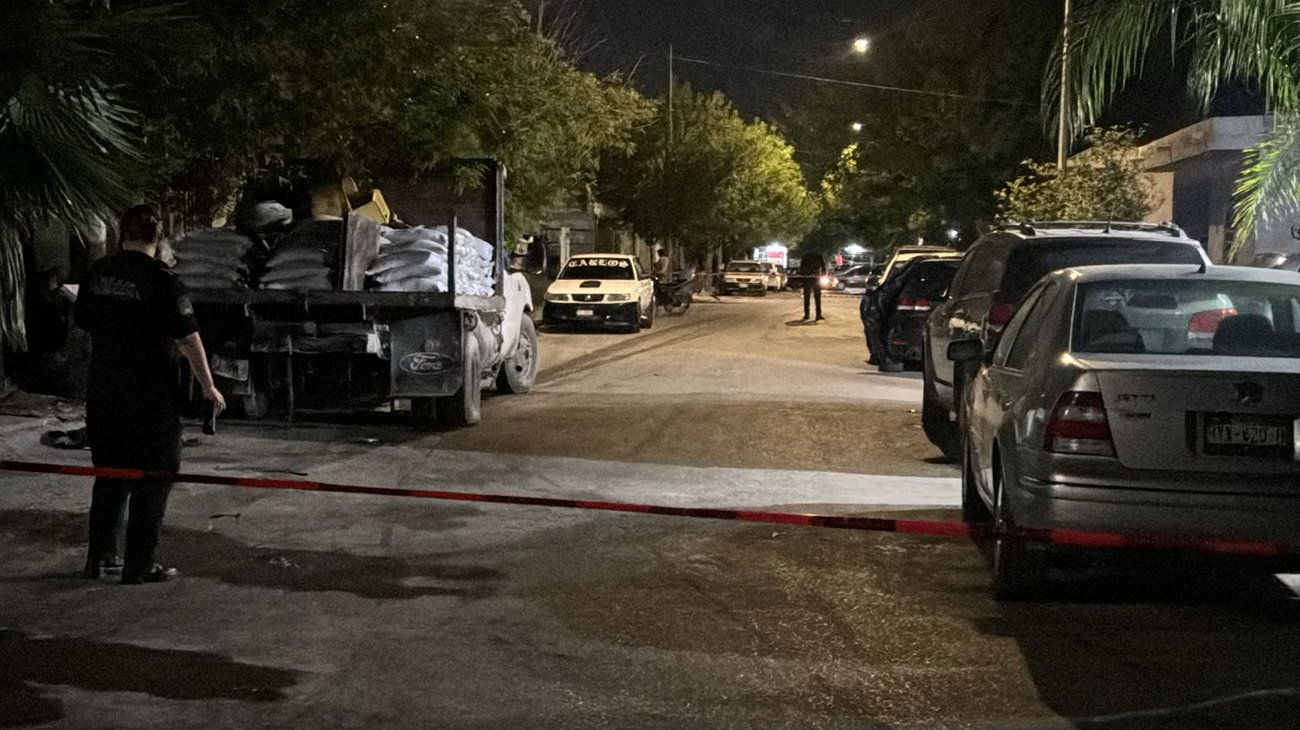 Persiguen a hombre y lo atacan a balazos en Escobedo