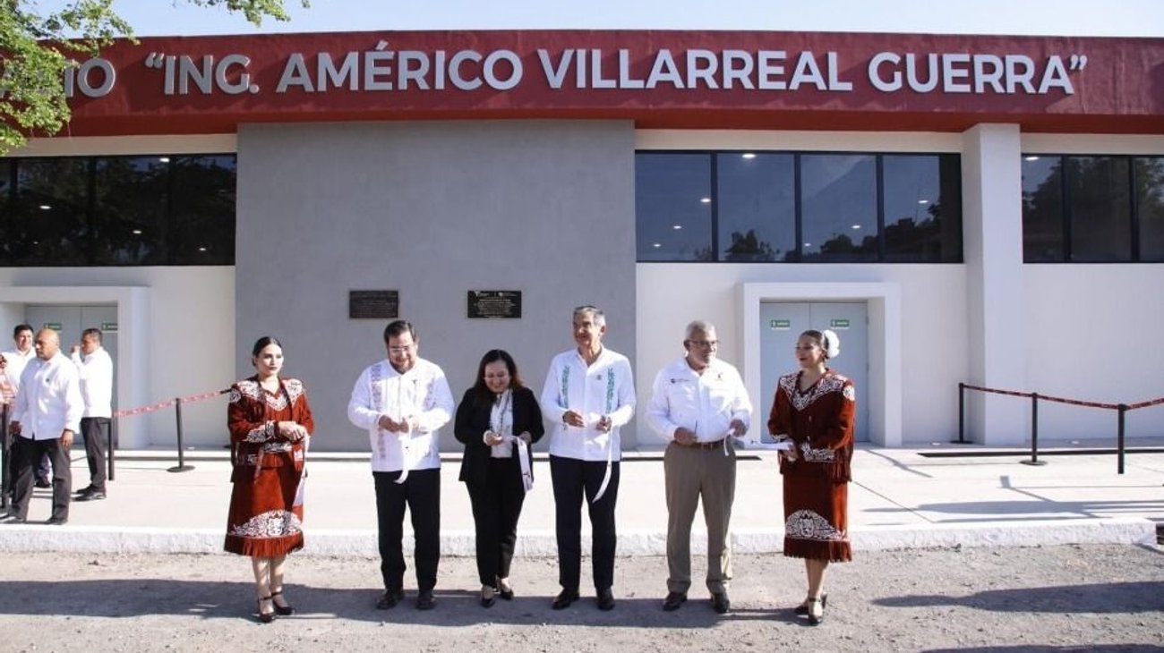 Inaugura Américo Villarreal gimnasio en la Normal de Educadoras 