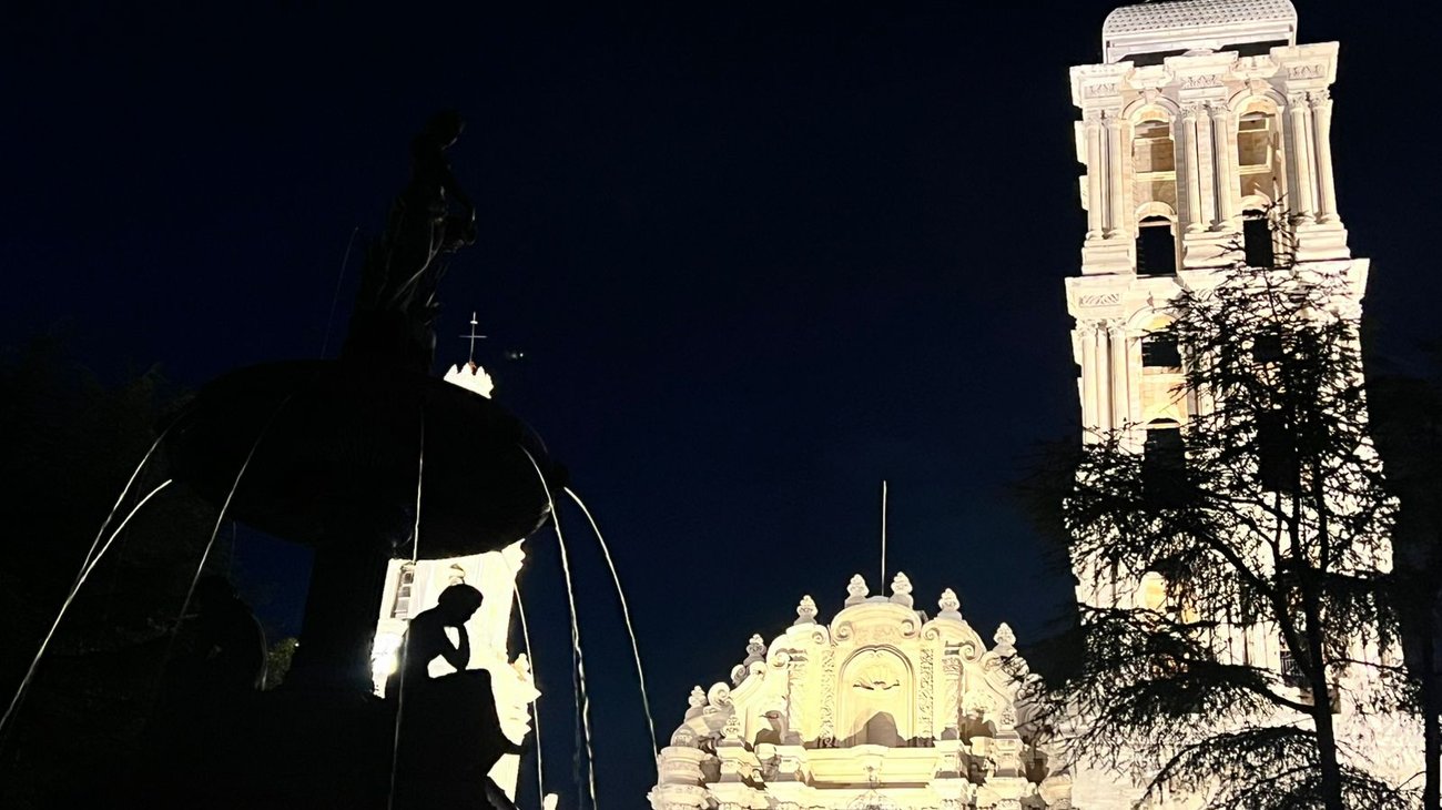 Saltillo ilumina la Catedral de Santiago Apóstol