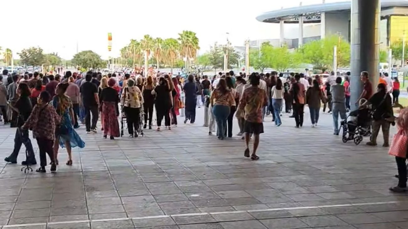 Apagón afecta inauguración del Festival Internacional en Reynosa