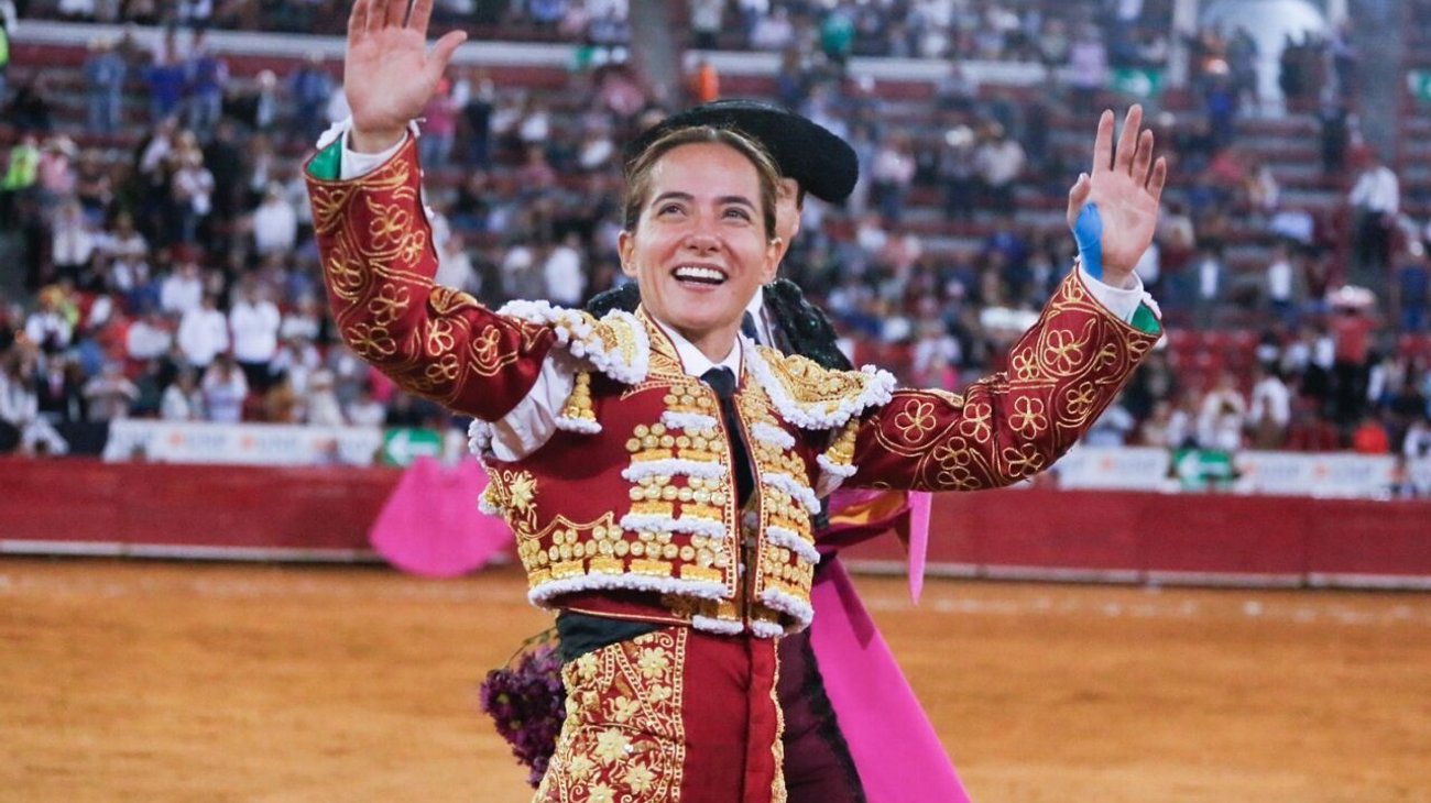 Whats_App_Image_2025_10_07_at_1_15_29_AM_8f3d310f88