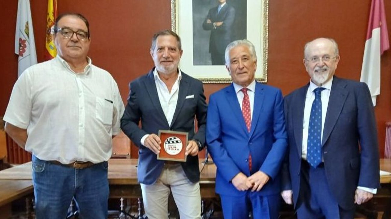 Nombran a Mauricio Fernández, hijo adoptivo de Almagro, España