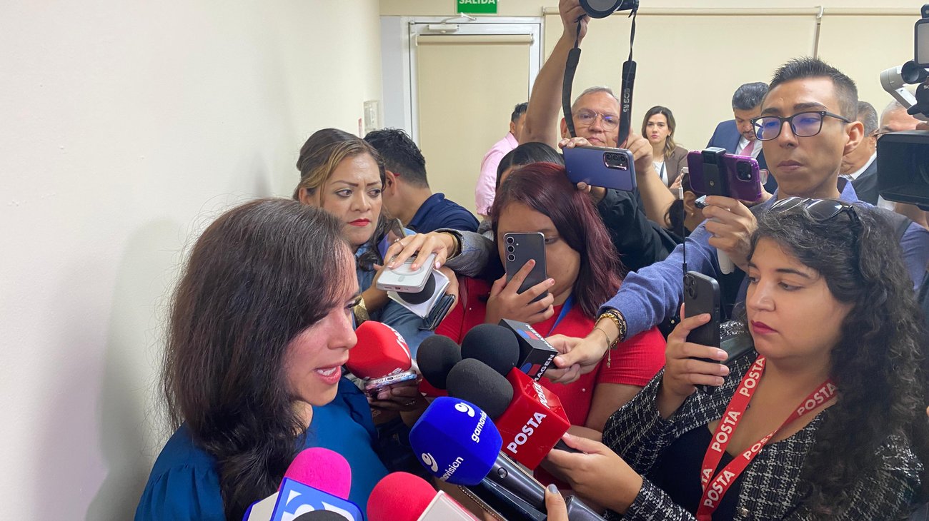 Siguen investigaciones por muerte de mujer en iglesia en García