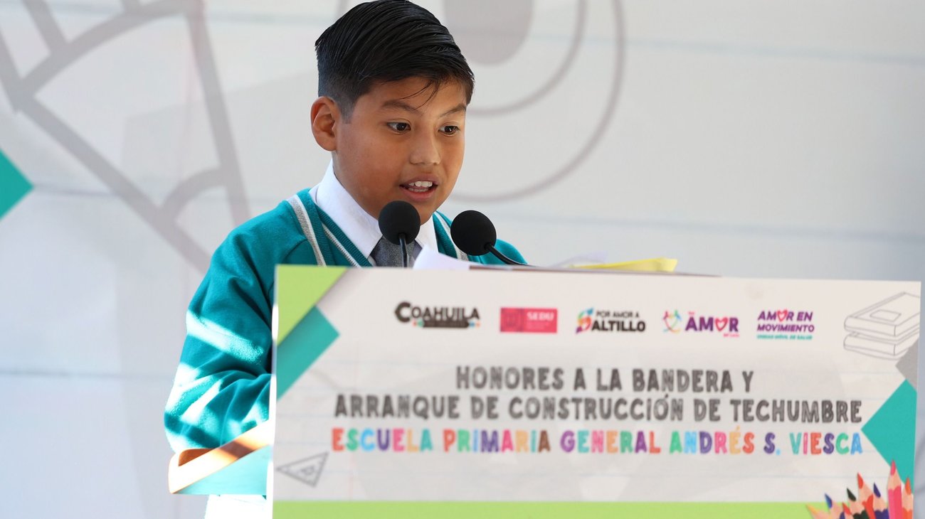  Alcalde De Saltillo, entrega techumbre en escuela primaria 