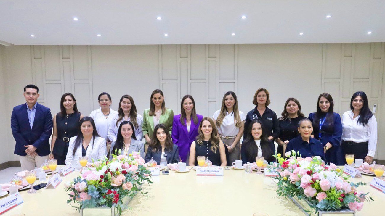 Comparte Gaby Oyervides logros y estrategias del DIF Monterrey