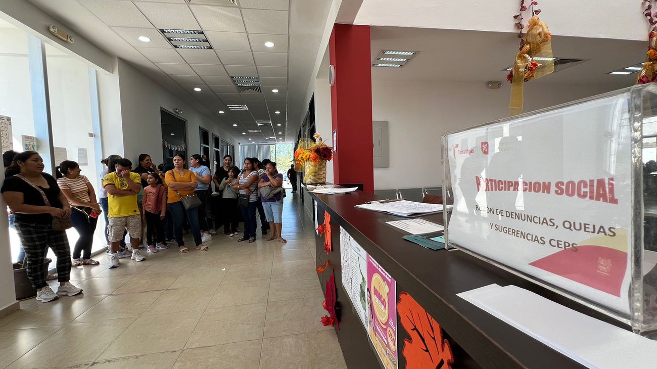 Padres exigen solución a fallas eléctricas en primaria de Reynosa