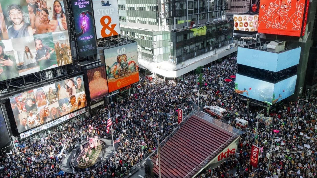 Whats_App_Image_2025_10_18_at_2_15_55_PM_2232c02606