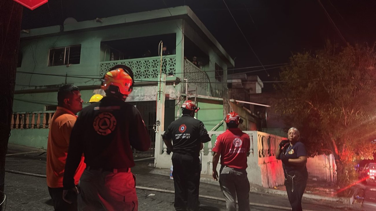 Mueren dos menores en incendio en colonia Los Remates