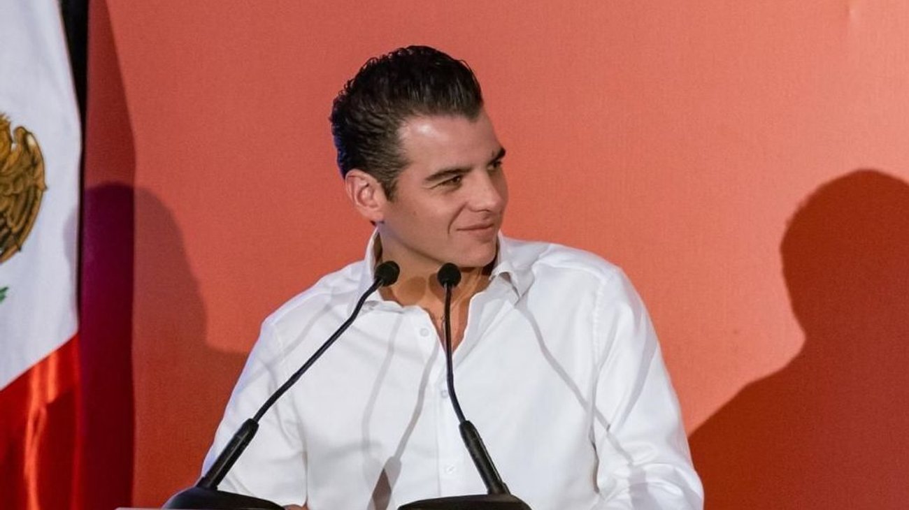 Ayuda NL a mujeres con transporte público gratuito: Miguel Flores