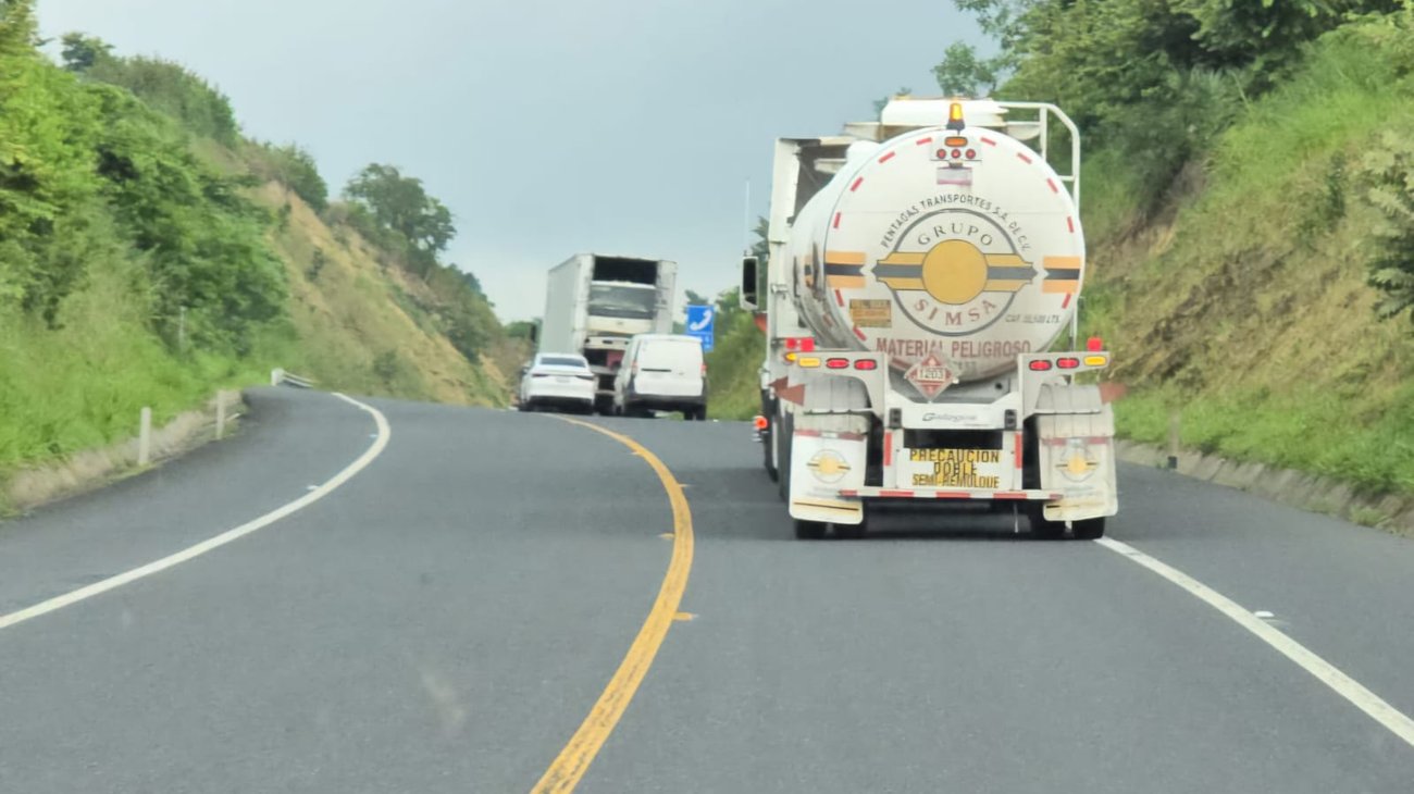 Refuerzan vigilancia para frenar huachicol fiscal en combustibles