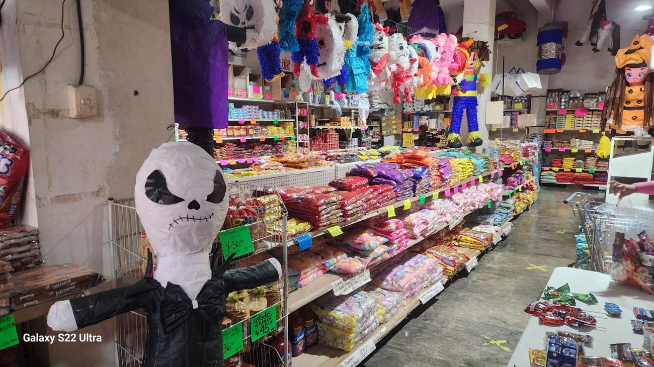 Aumenta demanda de dulces y disfraces por Halloween en Coahuila