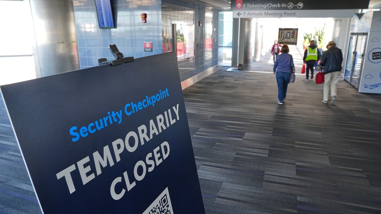 EUA reducirá 10% de vuelos por falta de controladores aéreos