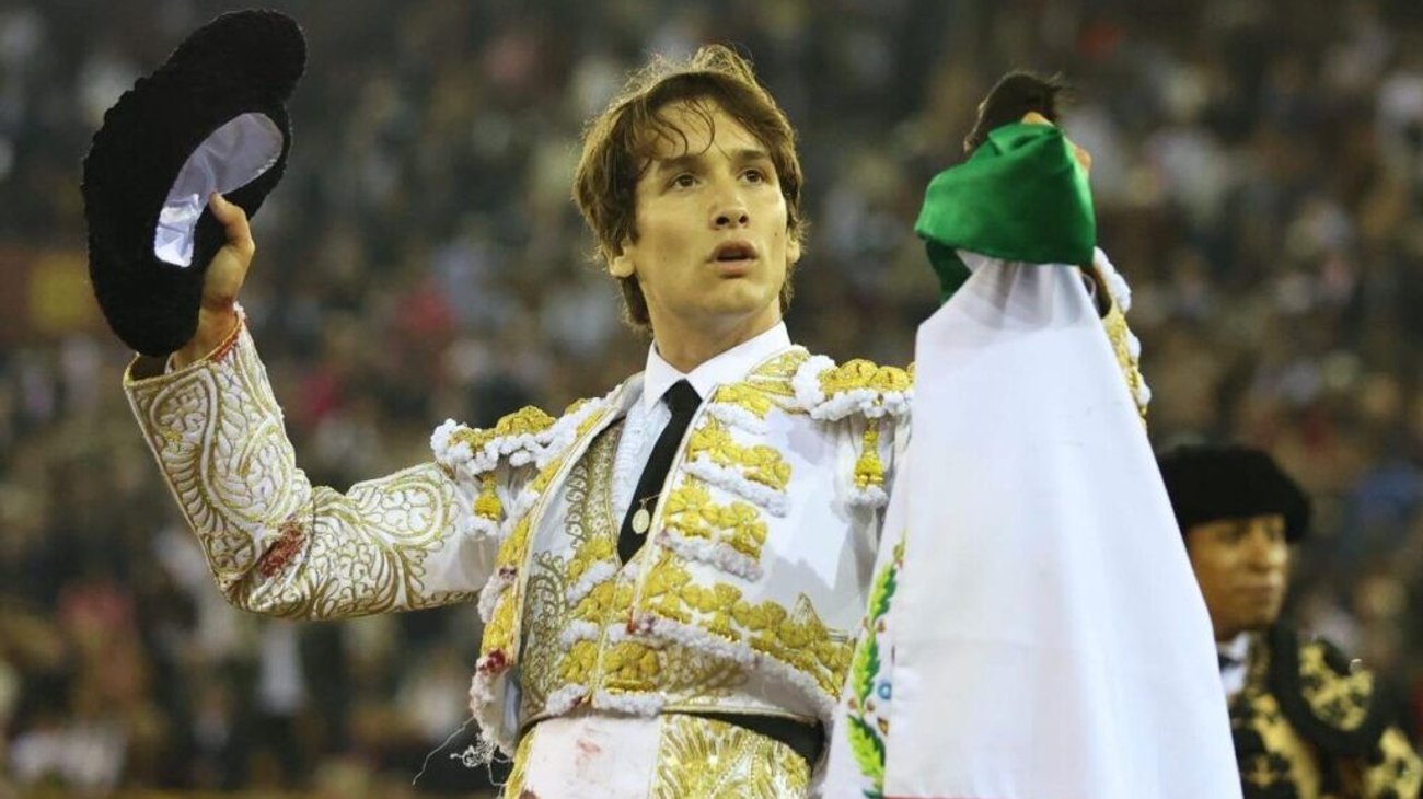 Whats_App_Image_2025_11_13_at_12_41_08_AM_25f6d0a854