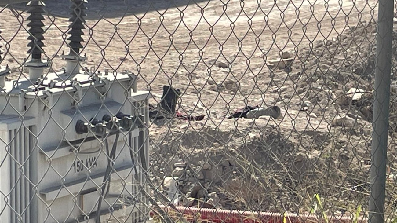 Se electrocuta albañil tras tocar un cable de energía en Escobedo