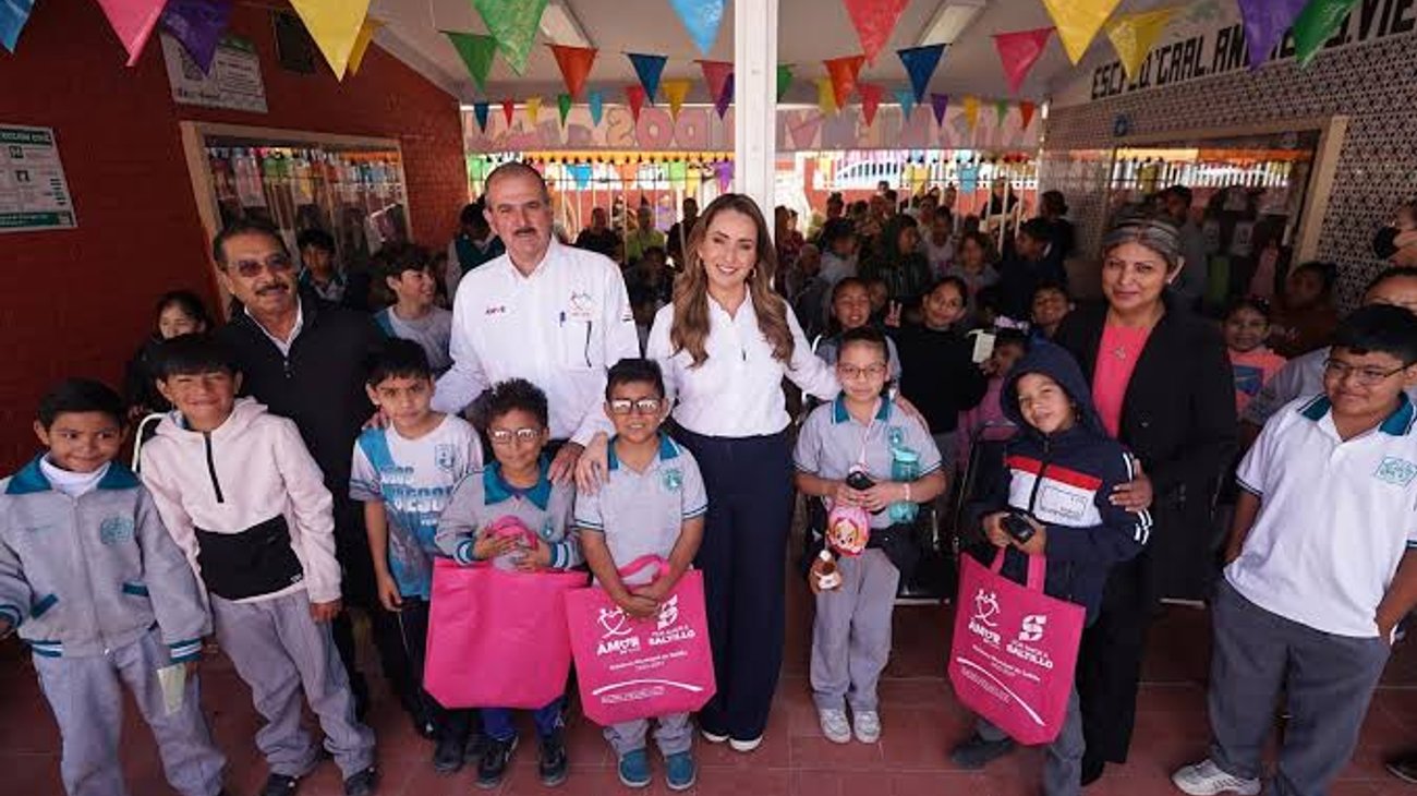 Invitan a apadrinar a menores de ejidos de Saltillo por Navidad