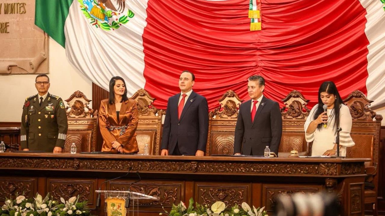 Manolo Jiménez rinde su segundo informe ante el Congreso