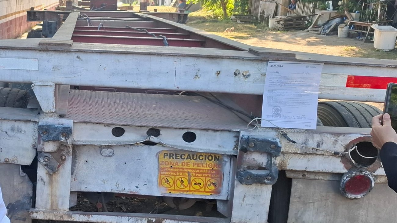 Endurece Altamira acciones contra camiones y autos abandonados