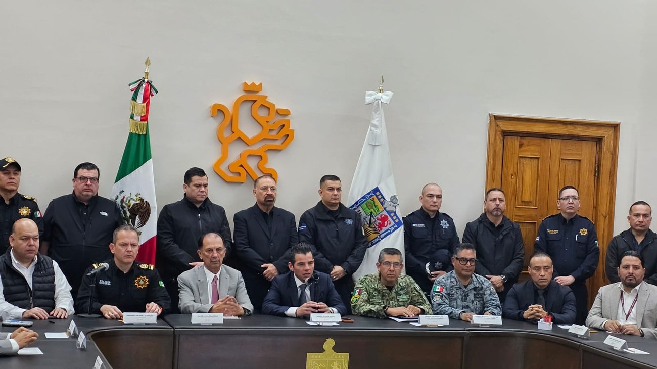 Dan de alta a policías heridos en Doctor Coss por explosión