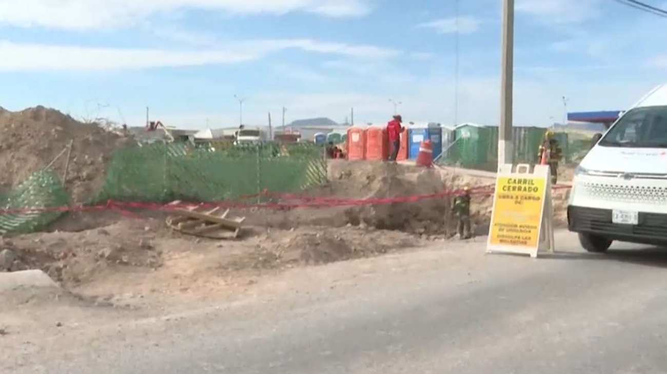 Fuga de gas obliga a desalojar importante vialidad en Saltillo