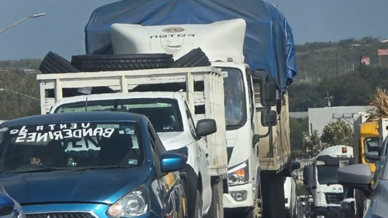 Colapsa la Carretera Nacional previo a la Nochebuena