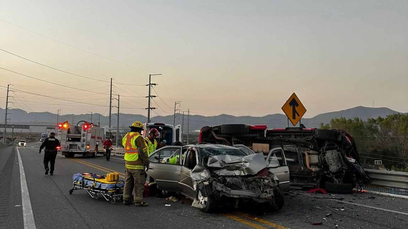 Se accidenta regio en choque frontal en Ramos Arizpe