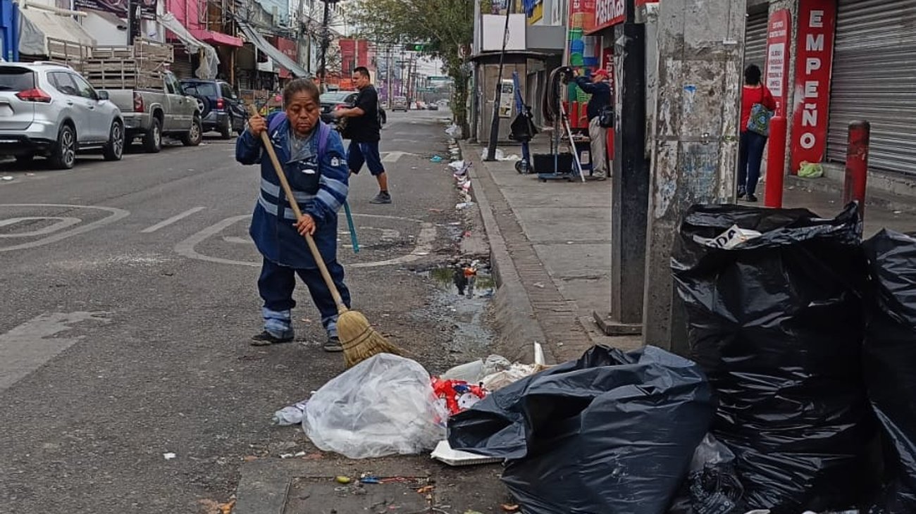 Whats_App_Image_2025_12_25_at_4_00_32_PM_6bf16461fb