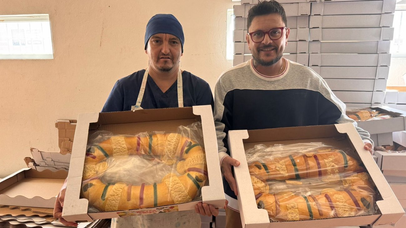 Financian roscas de Reyes rehabilitación gratuita en Ramos Arizpe