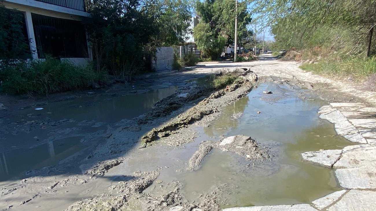 Vecinos de Reynosa denuncian una década de fugas de aguas negras