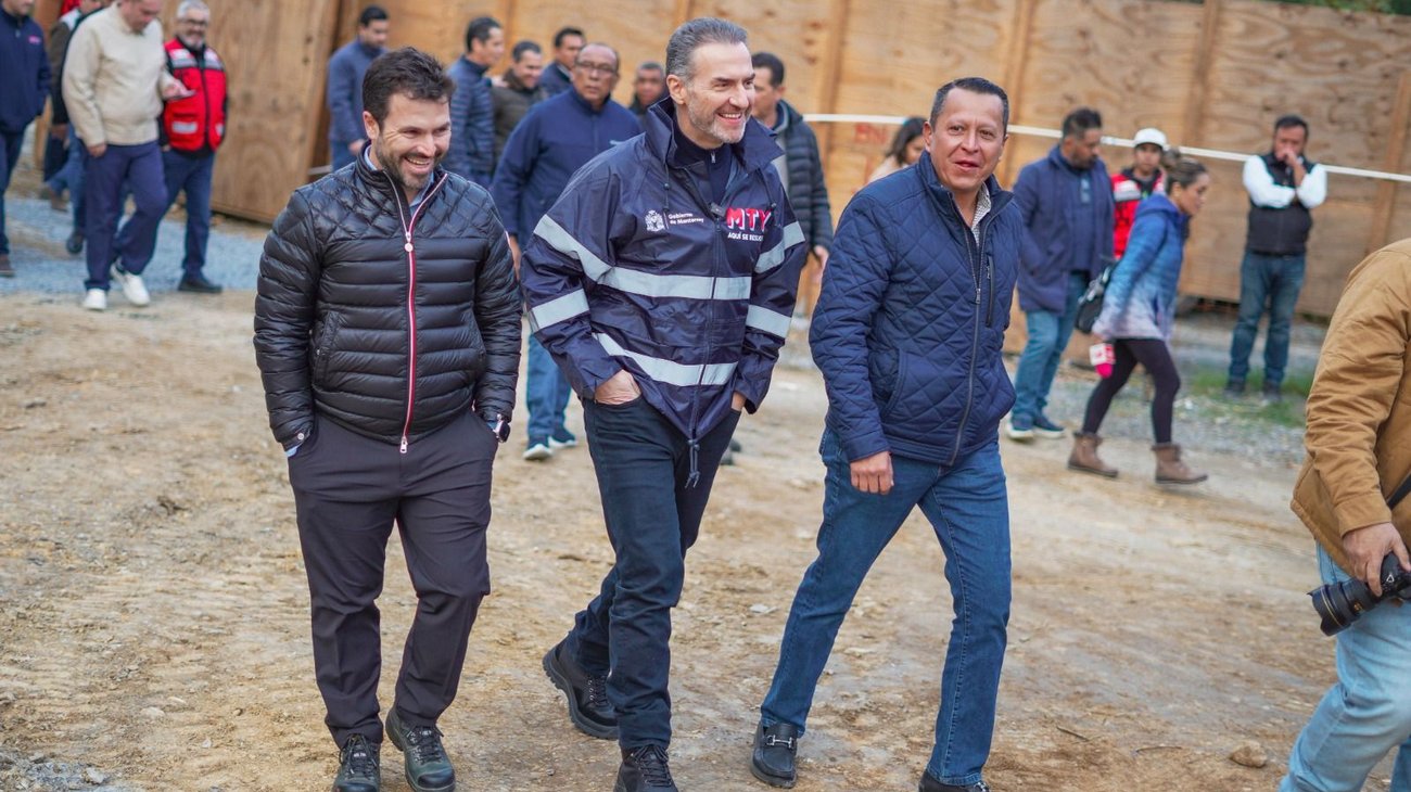 Pone Adrián de la Garza primera piedra del C4 Sur