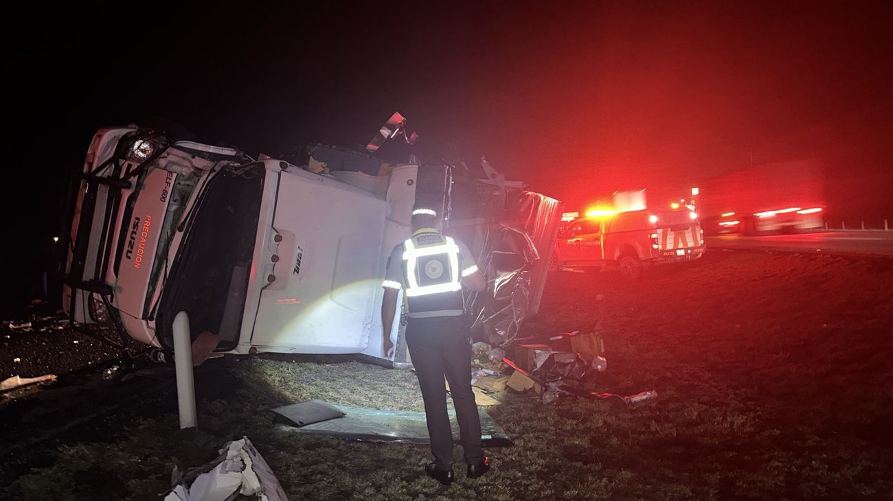 Choque entre tráileres deja un lesionado en la carretera Saltillo