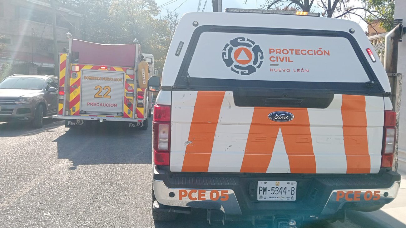 Se incendia tanque de gas y calentador en San Pedro