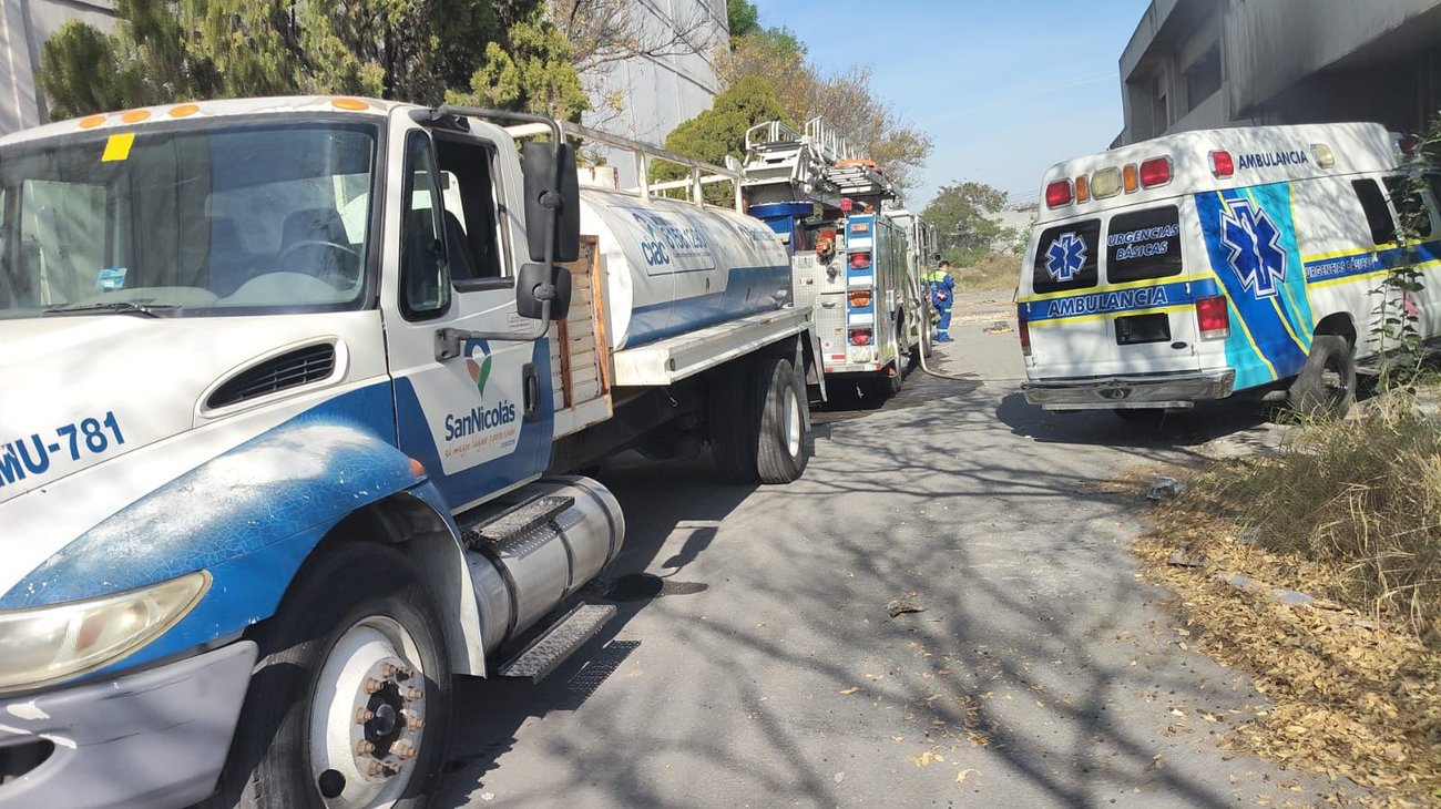 Sofocan incendio en fábrica abandonada de San Nicolás