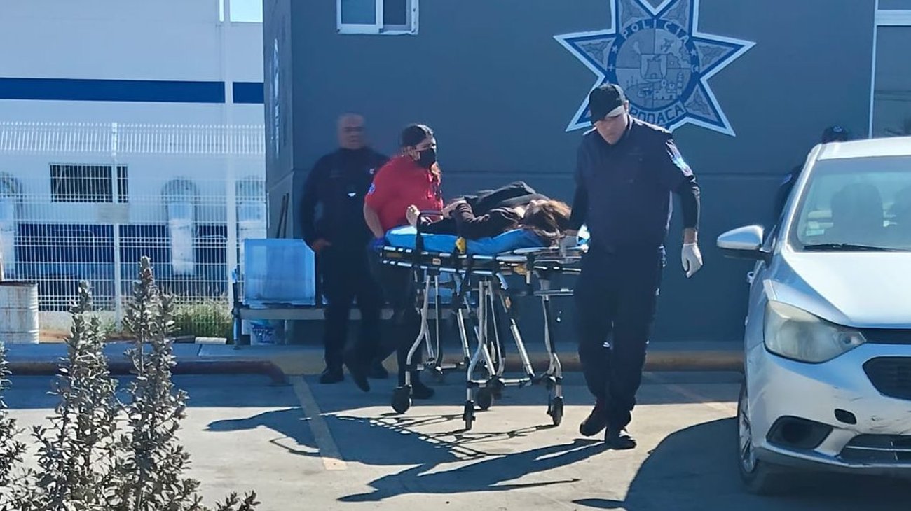 ¡Otro milagro! Oficiales de Apodaca ayudan en otro parto