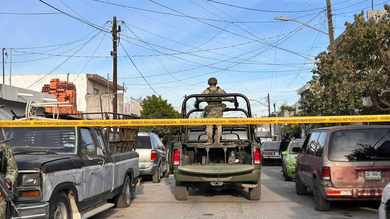 Catean dos viviendas por presunto narcomenudeo en San Nicolás
