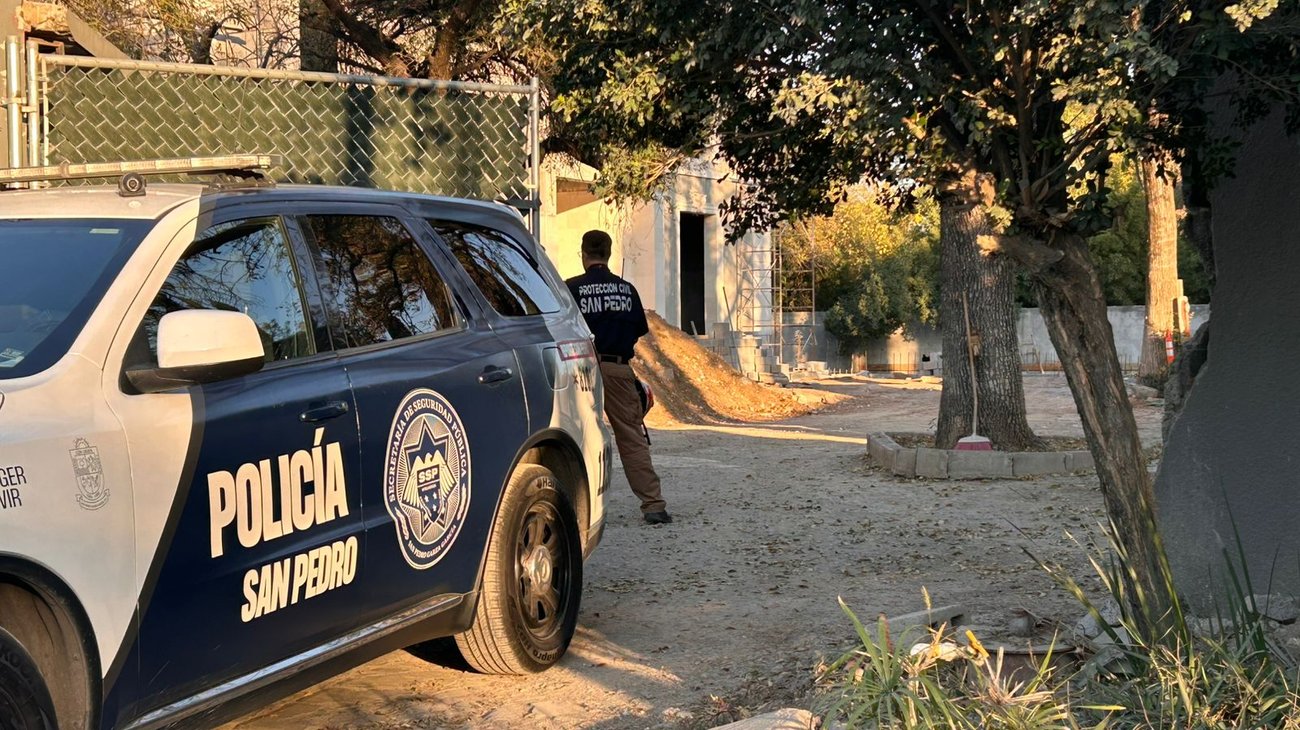 Muere trabajador tras caer de cinco metros en obra en San Pedro