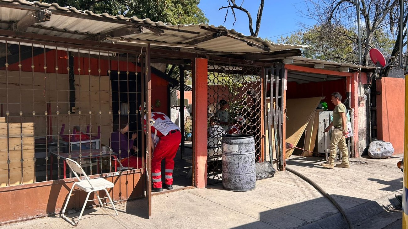 Incendio en tejaban de Guadalupe deja a dos mujeres en crisis