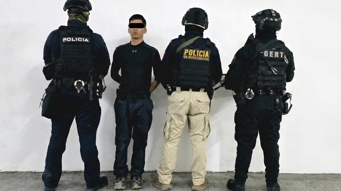 Detienen tras persecución a presunto responsable de robo